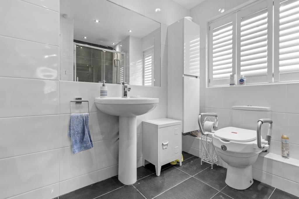 Additional image 16 of Oakleaf Drive, Polegate
