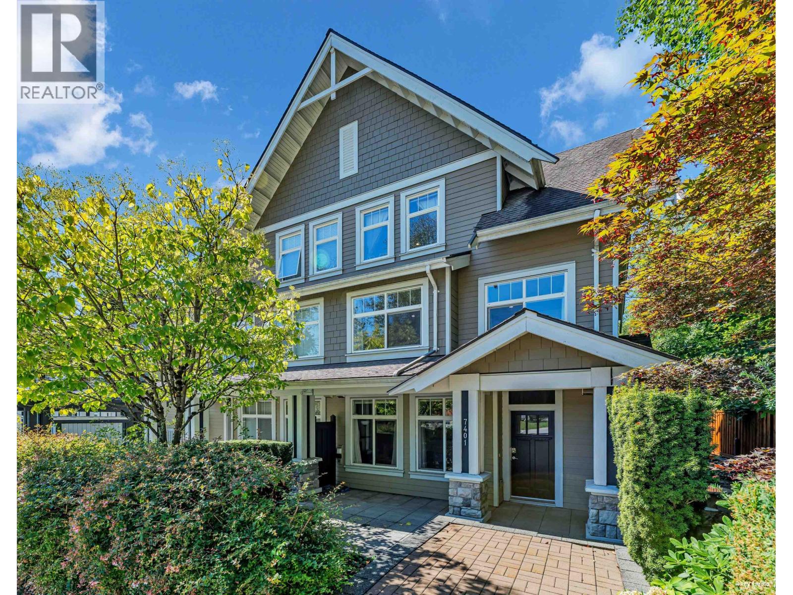 7401 COLUMBIA STREET|Vancouver, British Columbia V5X4X4