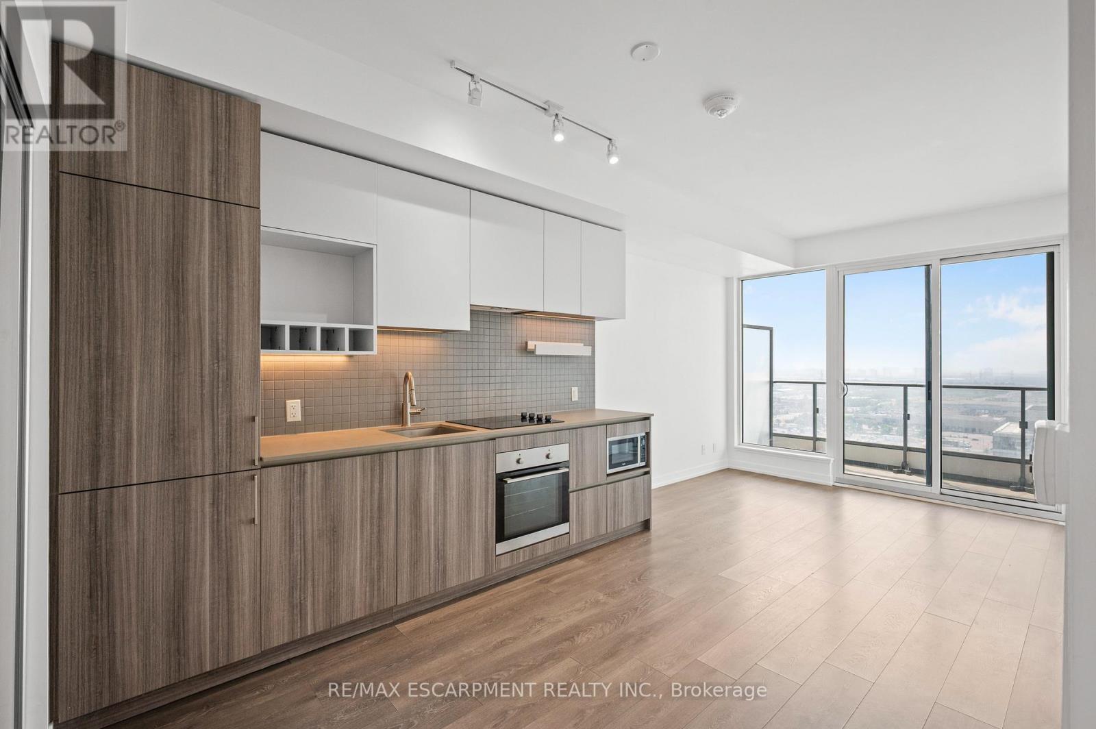 2107 - 898 PORTAGE PARKWAY|Vaughan (Vaughan Corporate Centre), Ontario L4K2M7