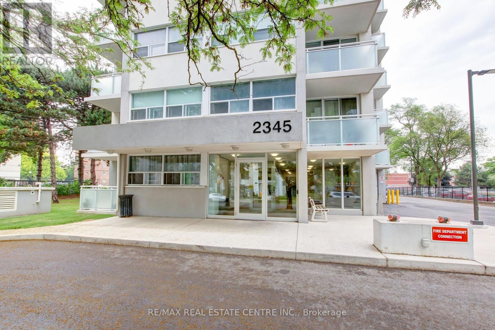 1202 - 2345 CONFEDERATION PARKWAY|Mississauga (Cooksville), Ontario L5B2H3