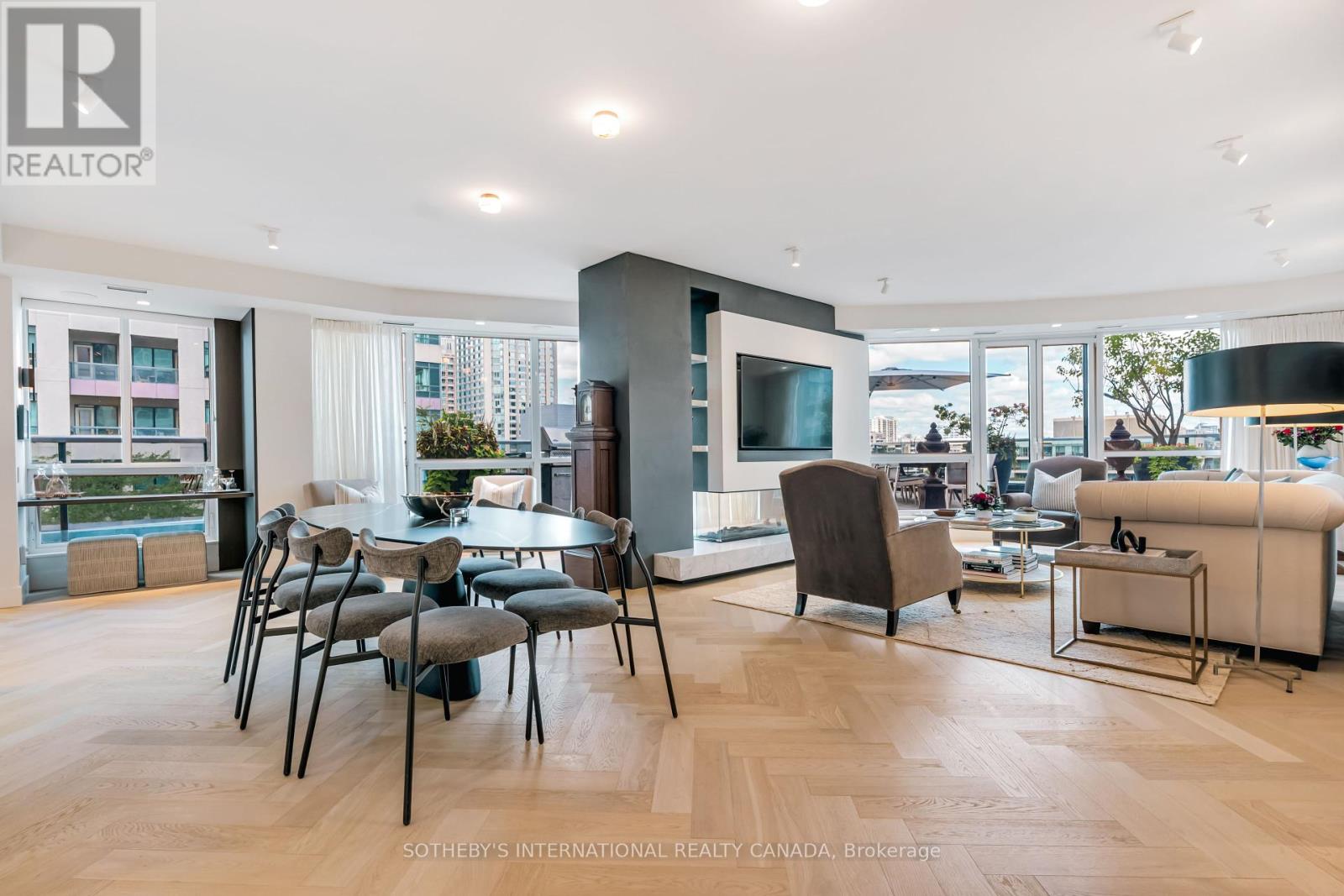 Property image for 705 - 10 BELLAIR STREET|Toronto (Annex), Ontario M5R3T8