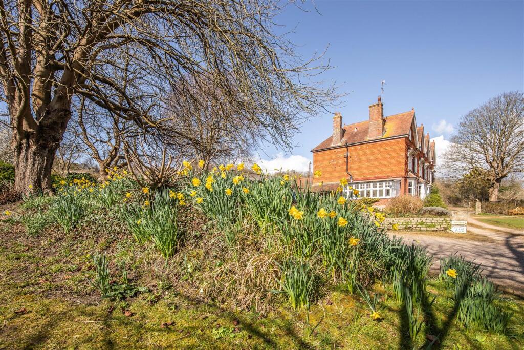 Additional image 28 of Alfriston