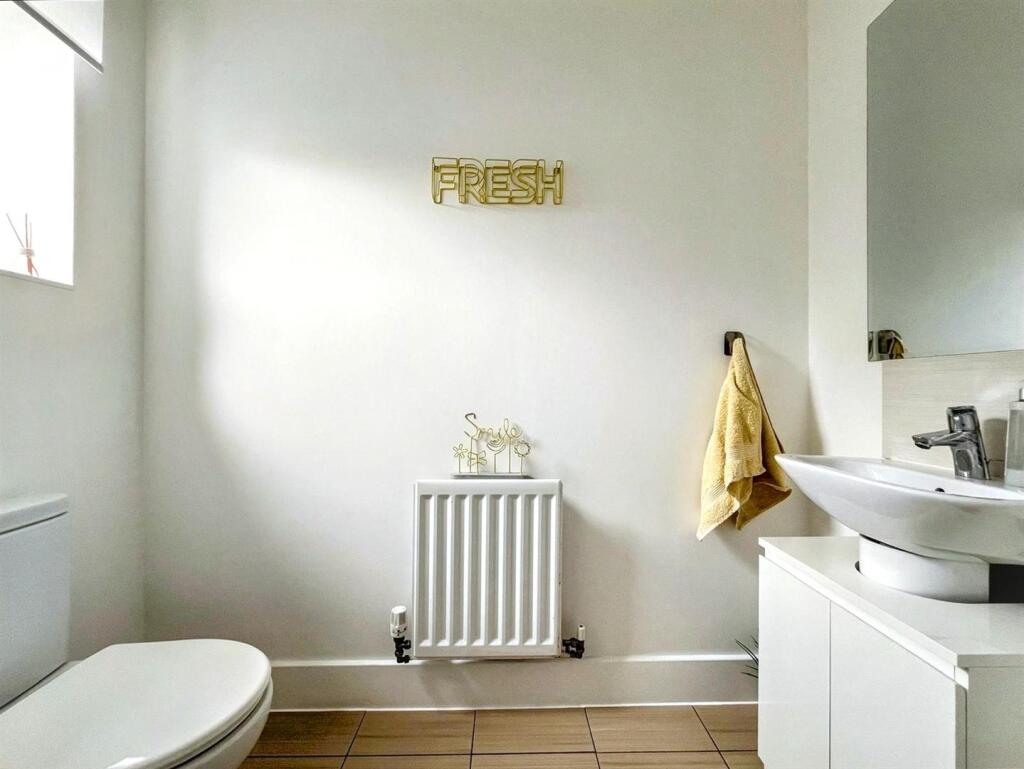 Additional image 8 of Buttercup Drive, Polegate