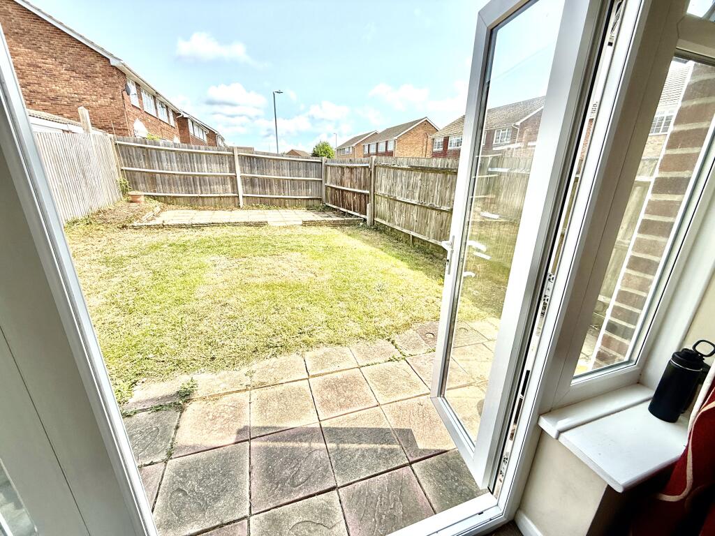 Additional image 5 of Farne Close, Hailsham, BN27