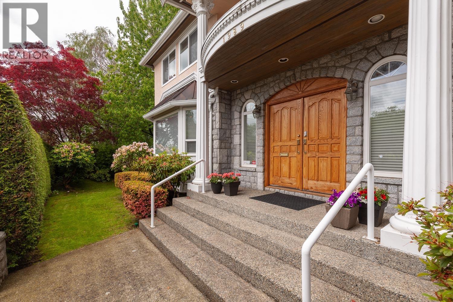 1989 W 52ND AVENUE|Vancouver, British Columbia V6P1J6