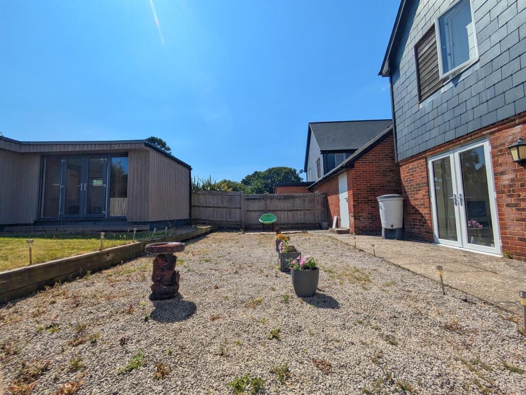 Additional image 5 of Buttercup Drive, Polegate