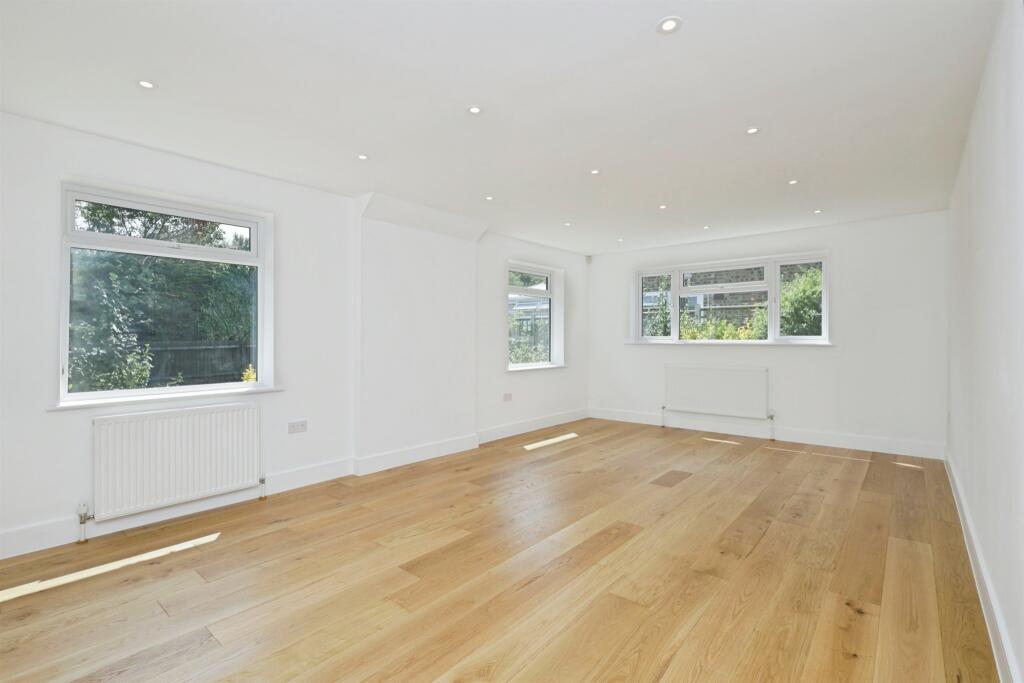 Additional image 8 of Mill Way, Polegate