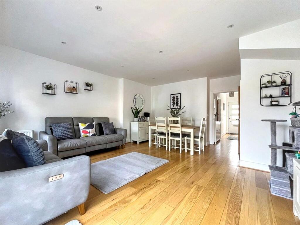 Additional image 24 of Buttercup Drive, Polegate