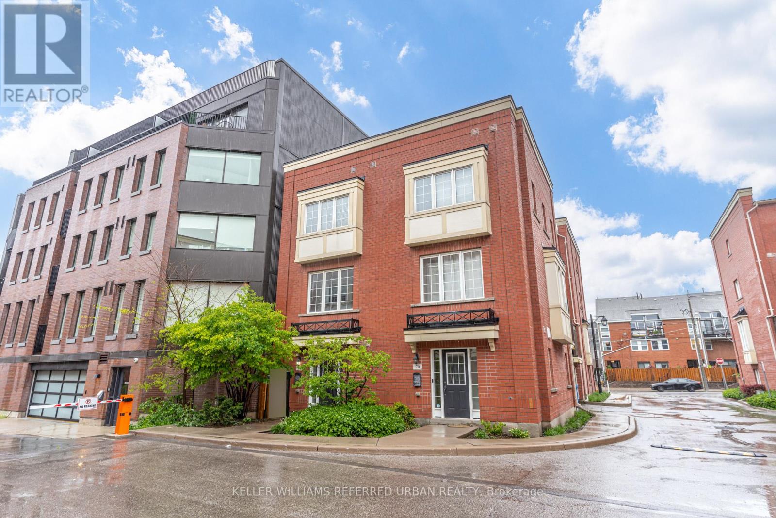 Property image for 68 RAFFEIX LANE|Toronto (Regent Park), Ontario M5A3P1