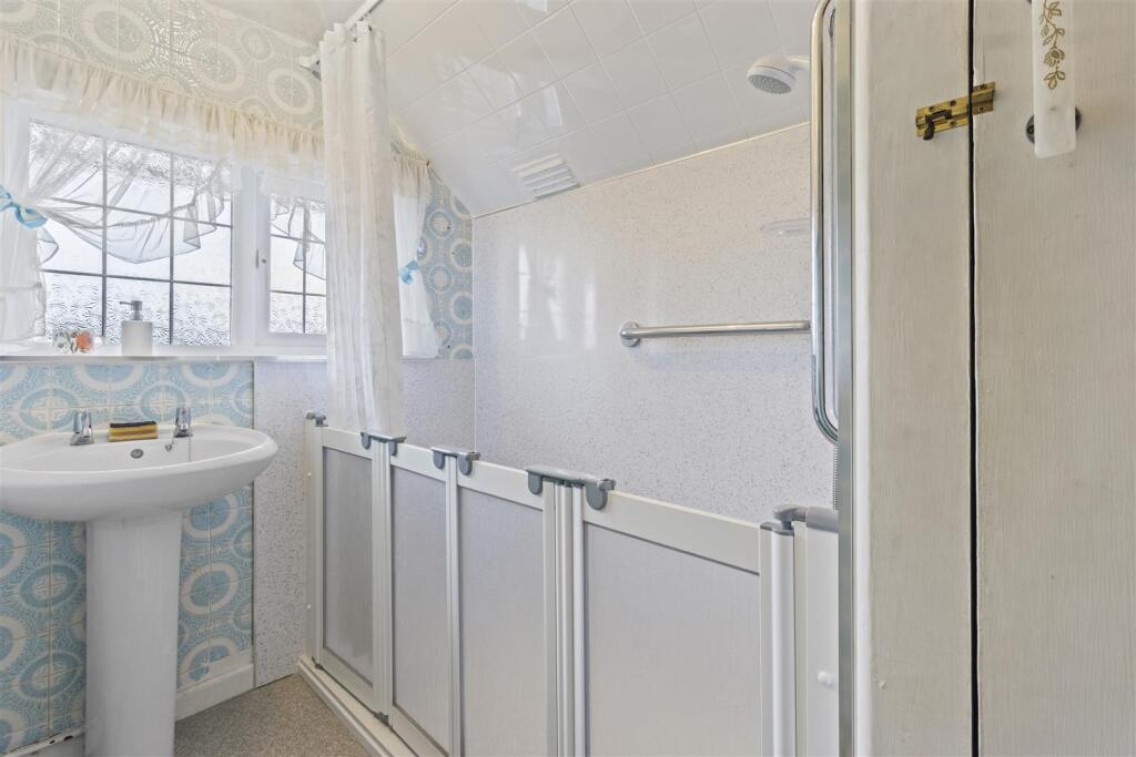 Additional image 16 of Sayerland Road, Polegate