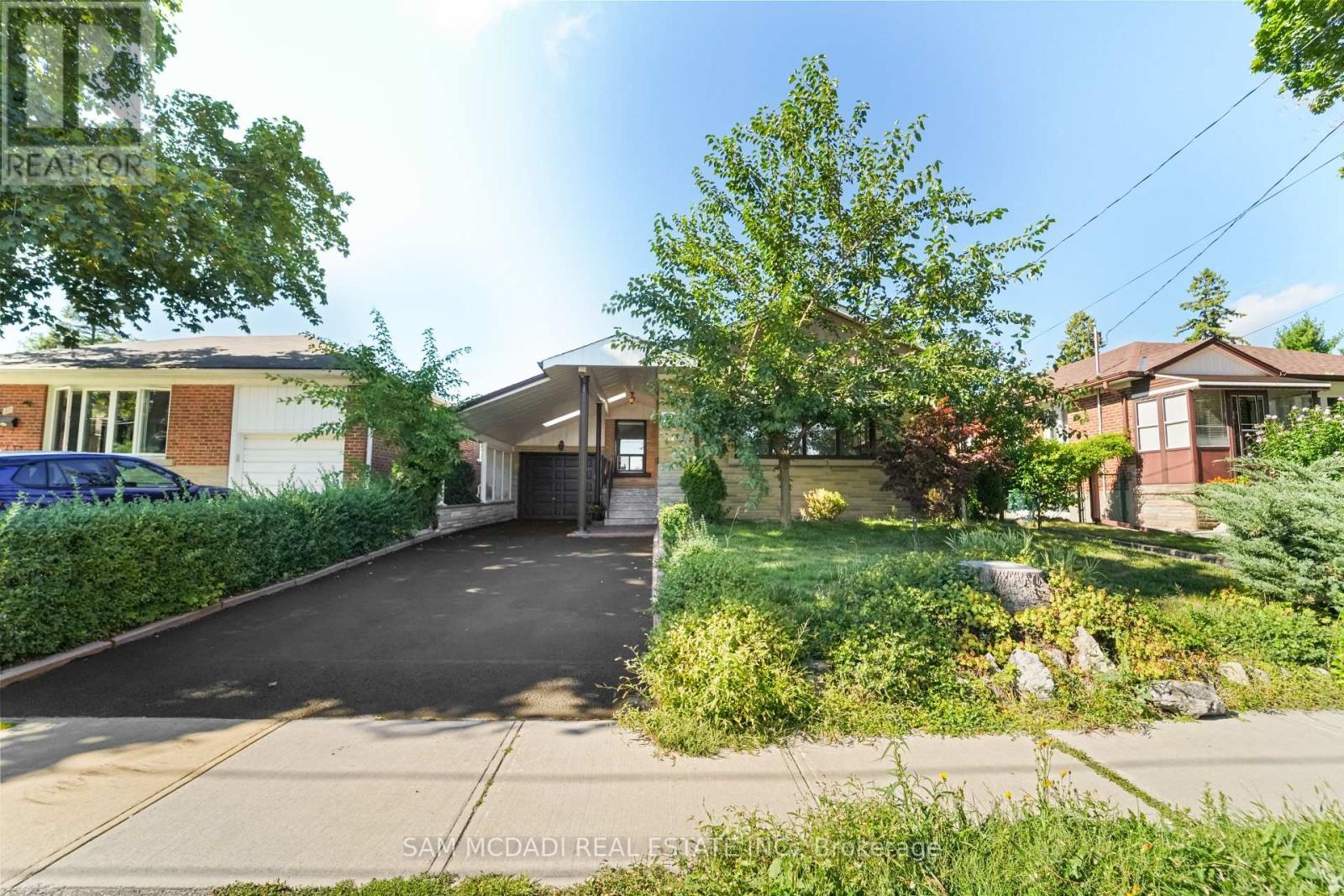 Property image for 60 GREENFIELD DRIVE|Toronto (Islington-City Centre West), Ontario M9B1H3