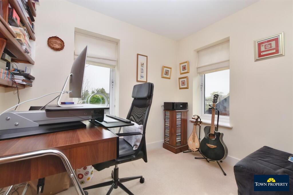 Additional image 8 of Buttercup Drive, Polegate