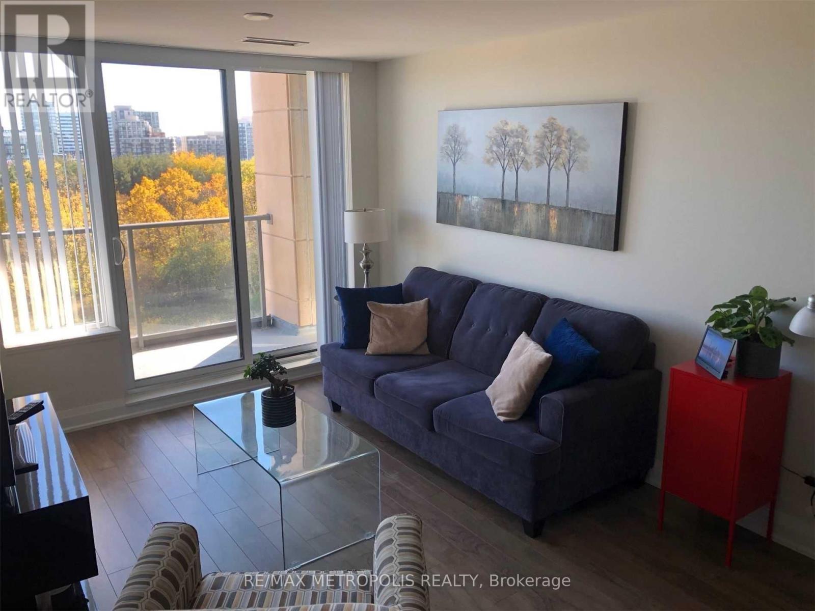 819 - 18 UPTOWN DRIVE|Markham (Unionville), Ontario L3R5M5