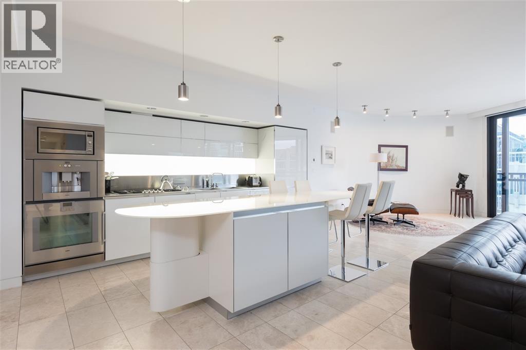 2106 838 W HASTINGS STREET|Vancouver, British Columbia V6C0A6