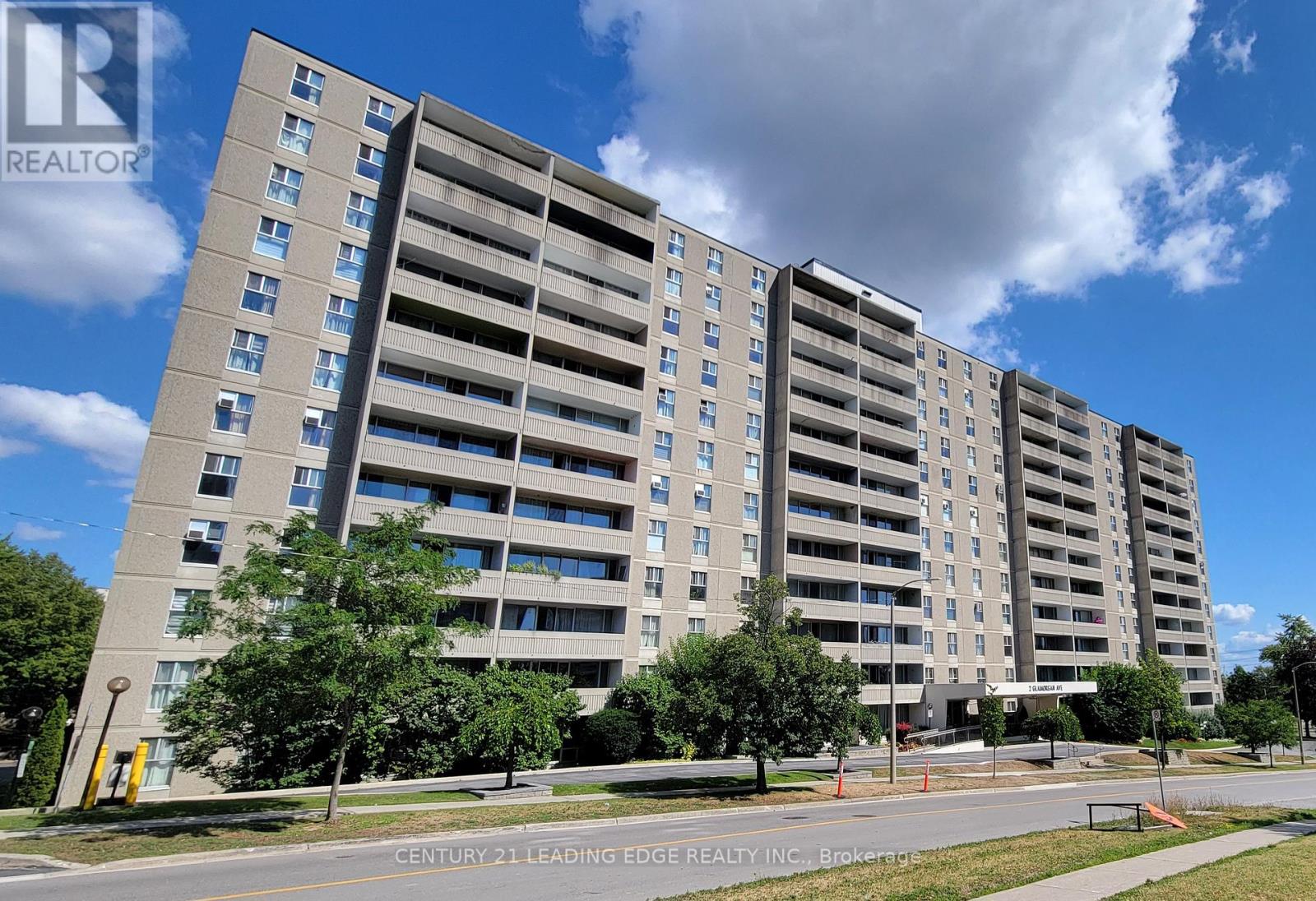 Property image for 1005 - 2 GLAMORGAN AVENUE|Toronto (Dorset Park), Ontario M1P2M8