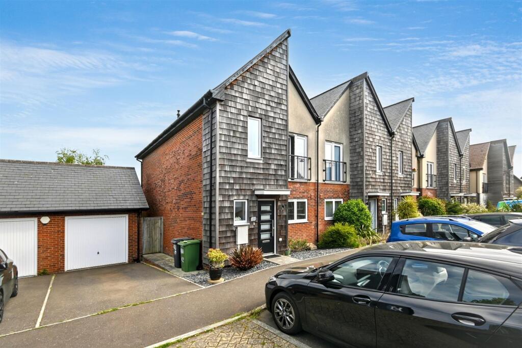 Additional image 22 of Buttercup Drive, Polegate