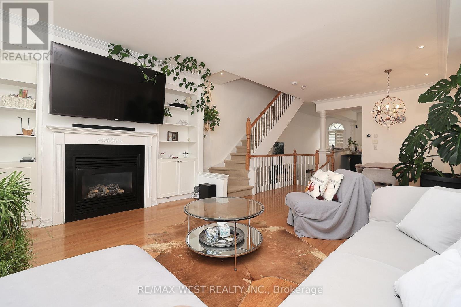 Property image for 8 JAMES STOCK PATH|Toronto (Mimico), Ontario M8Z6C6