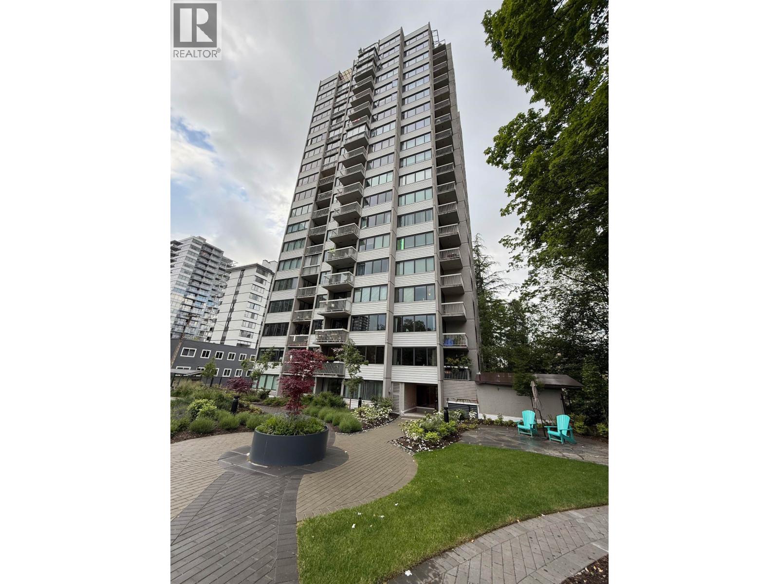 201 1740 NW COMOX STREET|Vancouver, British Columbia V6G2Z1