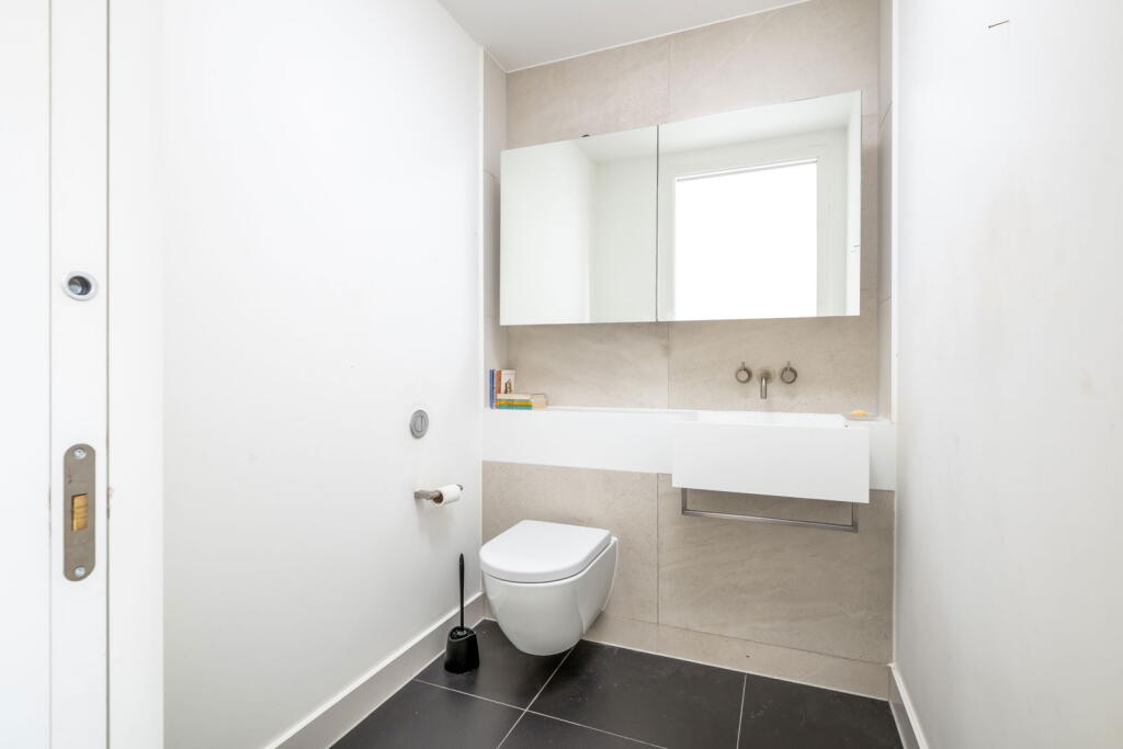 Additional image 23 of London Road, St. Albans, AL1 1LR