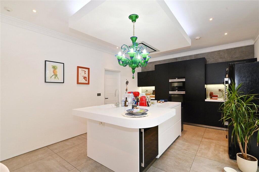 Additional image 17 of West Riding, Bricket Wood, St Albans, AL2