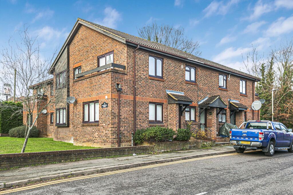 Hatfield Road, St. Albans, Hertfordshire, AL4