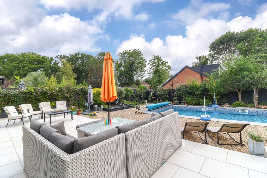 Additional image 37 of Oakwood Road, Bricket Wood, AL2