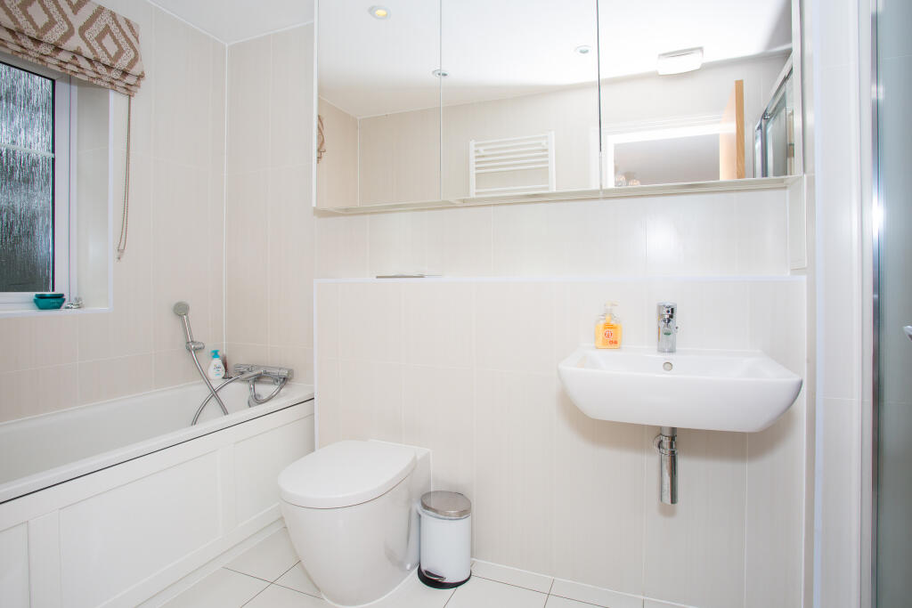 Additional image 12 of Scott Close, St Albans, Hertfordshire, AL3