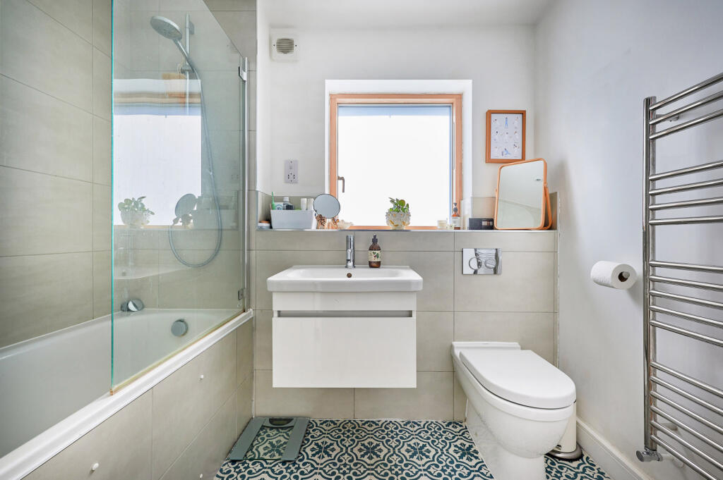 Additional image 12 of Montague Close, Hatfield Road, St. Albans, Hertfordshire, AL1