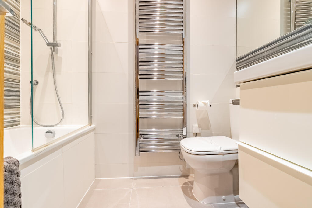 Additional image 6 of St. Peters Street, St. Albans, Hertfordshire, AL1