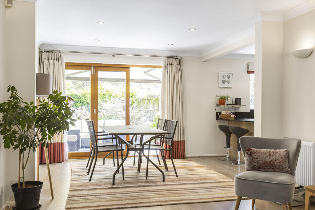 Additional image 24 of Havercroft Close, St. Albans, Hertfordshire, AL3