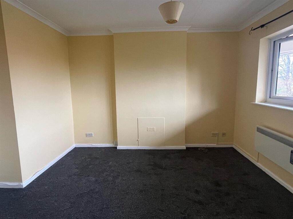 Additional image 11 of Wordsworth Court, Middlefield. Hatfield