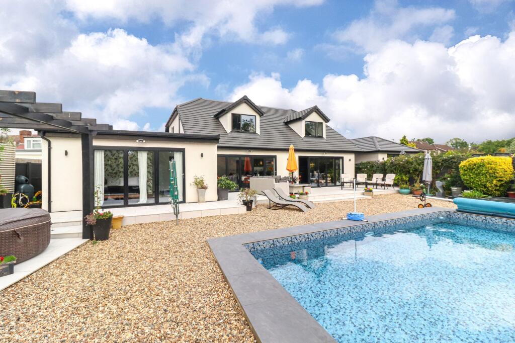 Additional image 39 of Oakwood Road, Bricket Wood, AL2