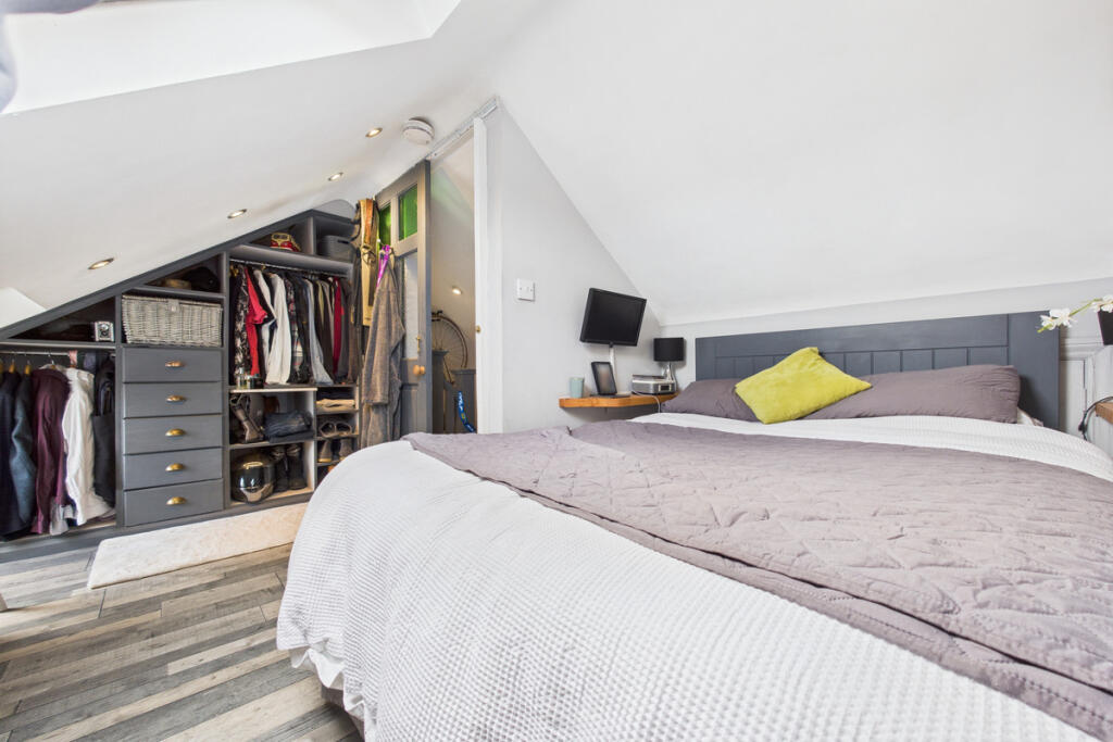 Additional image 18 of High Street, Markyate, AL3