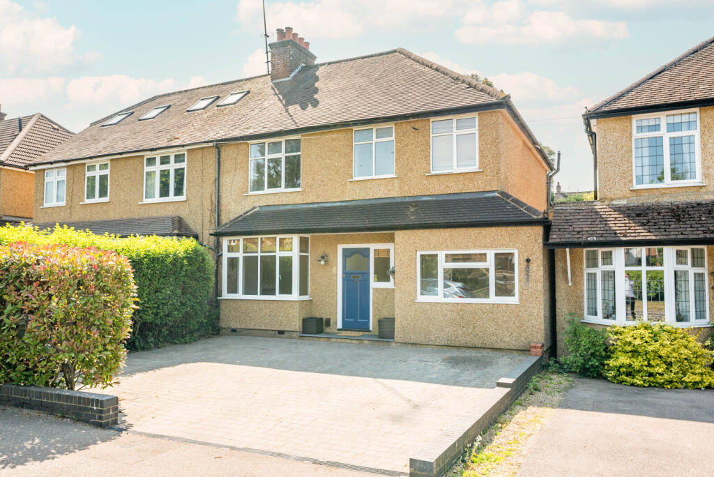 Batchwood Drive, St. Albans, Hertfordshire, AL3
