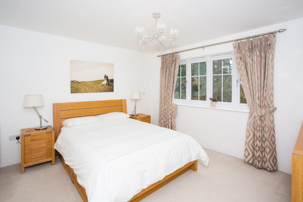 Additional image 9 of Scott Close, St Albans, Hertfordshire, AL3