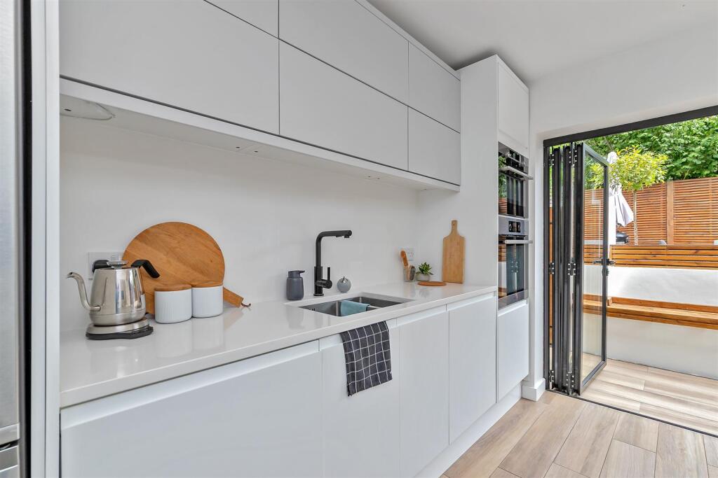 Additional image 5 of Hart Road, St. Albans