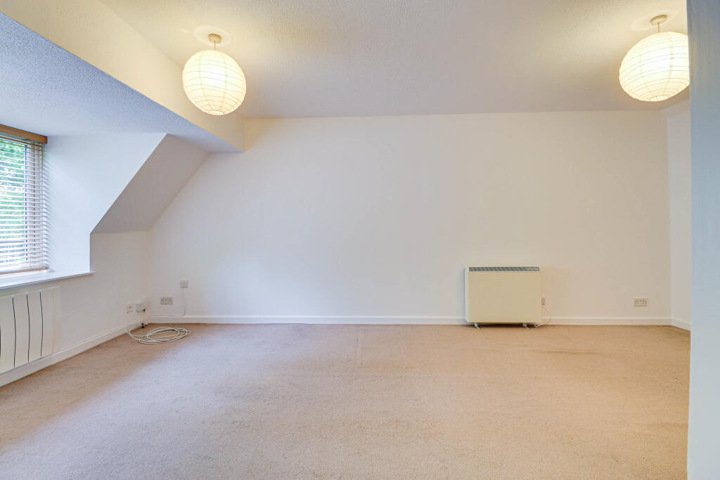 Additional image 4 of Christchurch Close, St Albans, AL3