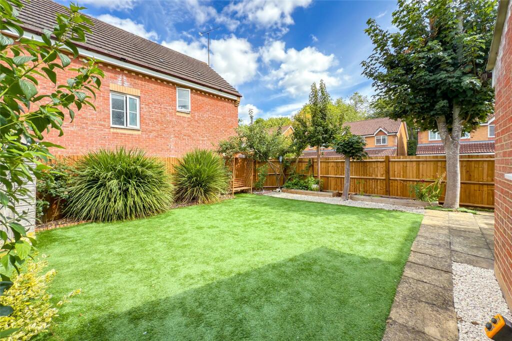 Additional image 23 of Wynches Farm Drive, St. Albans, Hertfordshire, AL4