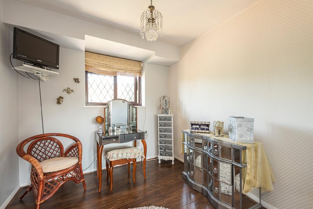 Additional image 11 of Old Orchard, Park Street, St Albans, Herts, AL2