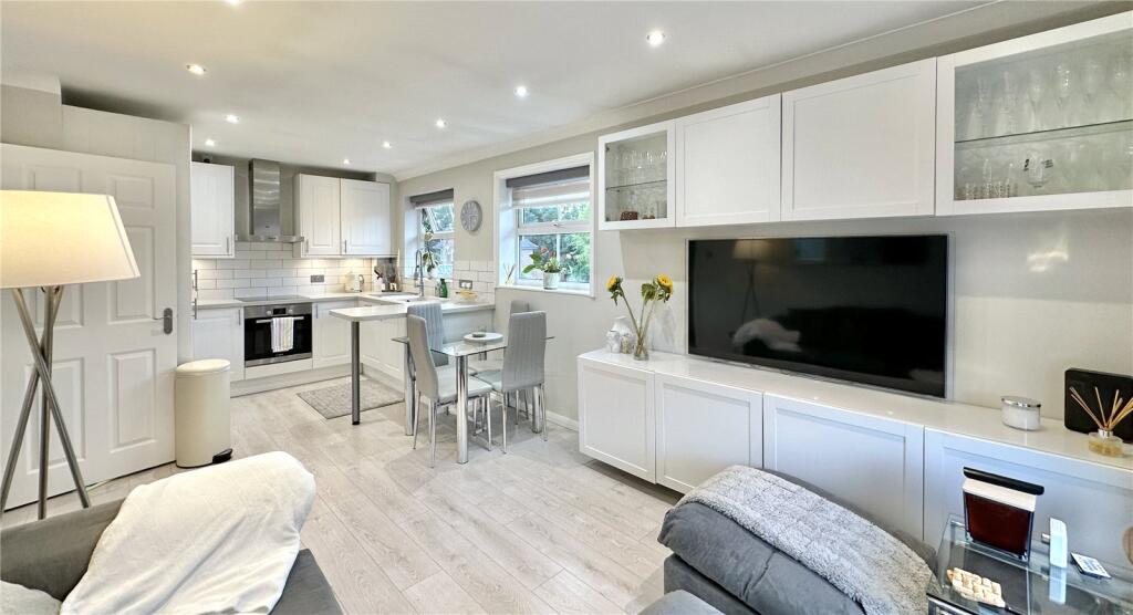 Additional image 5 of Park Street, St. Albans, Hertfordshire, AL2