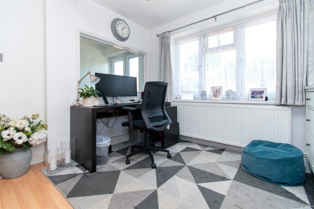 Additional image 4 of How Wood, Park Street, St. Albans, Hertfordshire, AL2