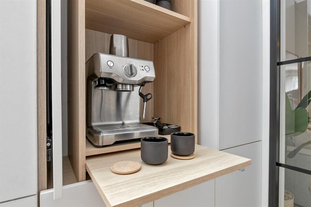 Additional image 24 of Hart Road, St. Albans