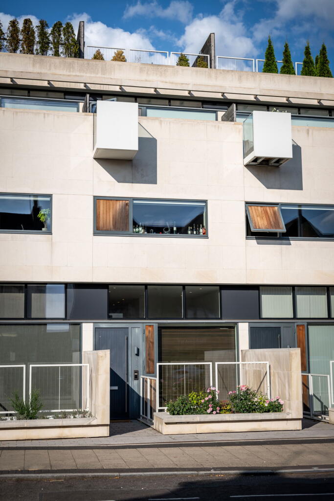 Additional image 8 of London Road, St. Albans, AL1 1LR