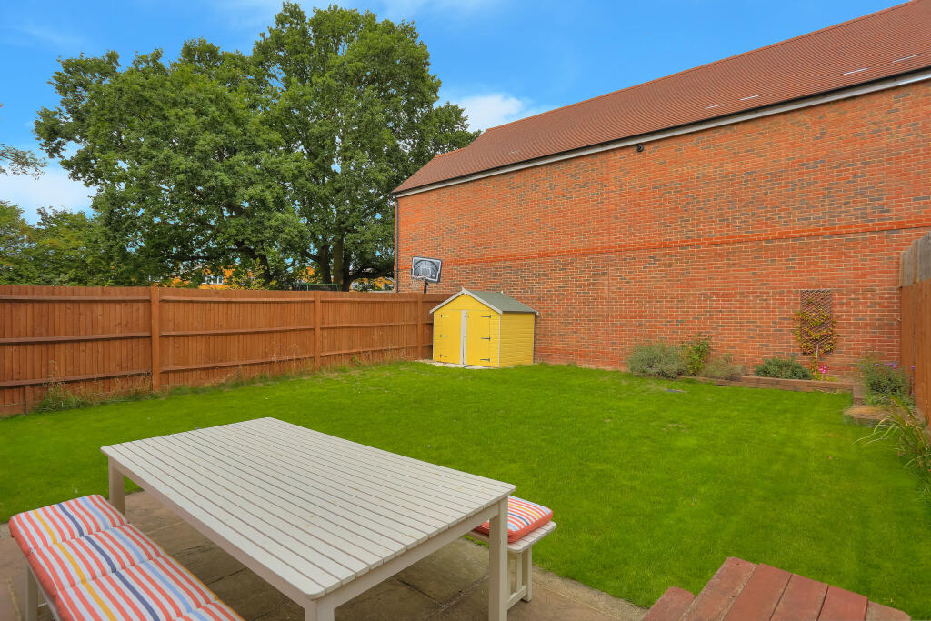 Additional image 15 of Scott Close, St Albans, Hertfordshire, AL3