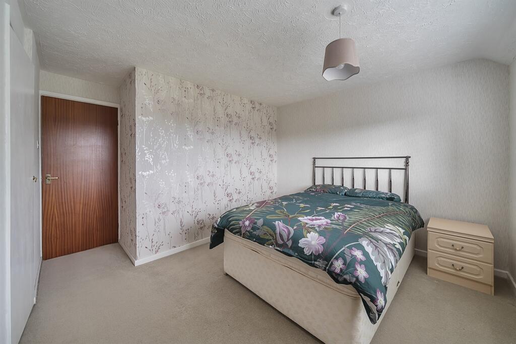 Additional image 11 of Meadway, Colney Heath, St. Albans