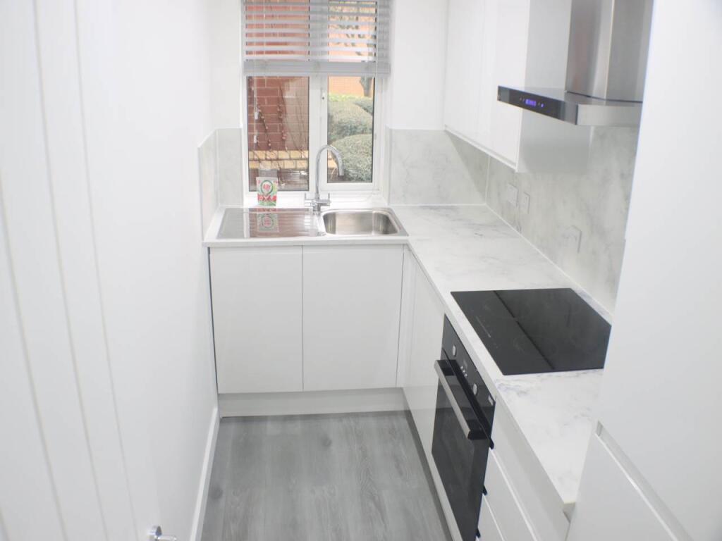 Additional image 8 of Walsingham Close, Hatfield, Hertdfordshire