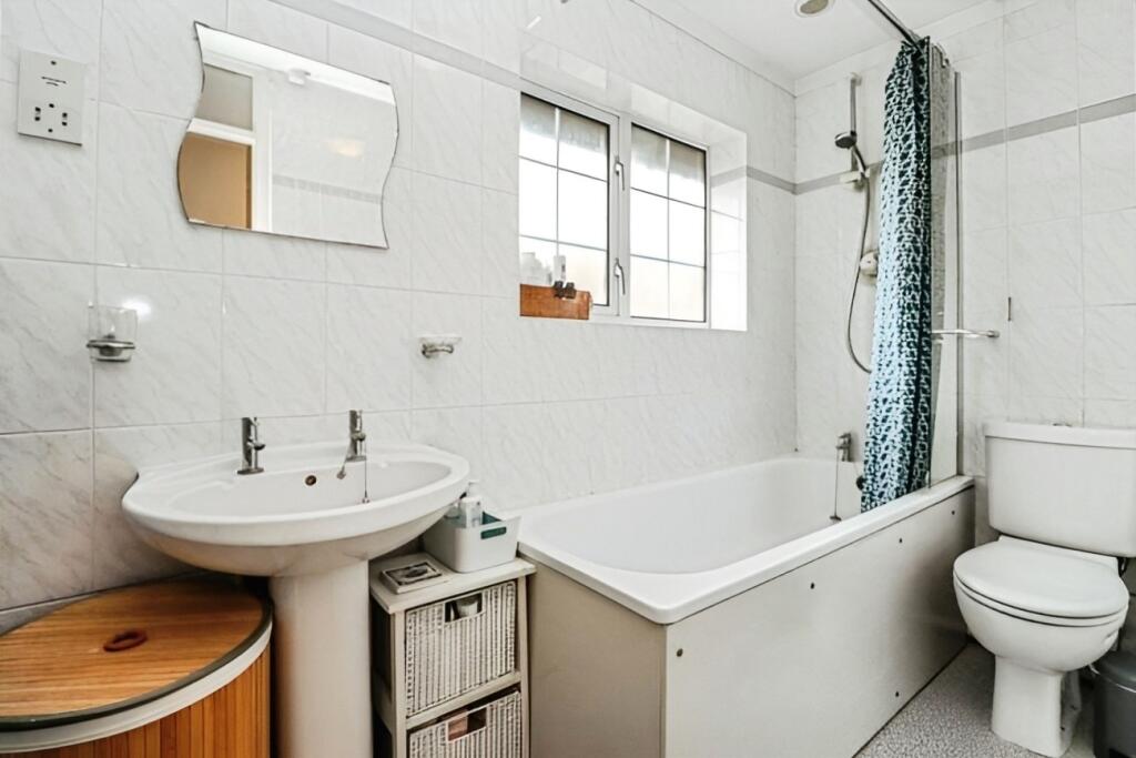Additional image 7 of Tilsworth Walk, St Albans, AL4