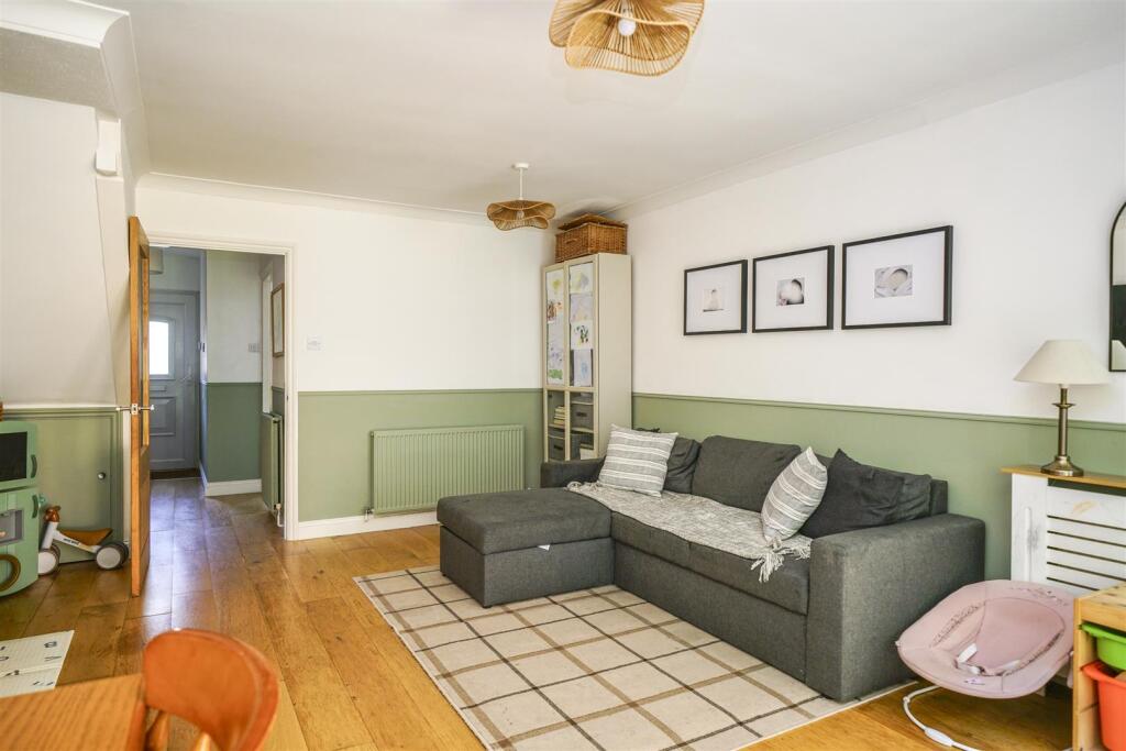 Additional image 5 of Drakes Drive, St. Albans