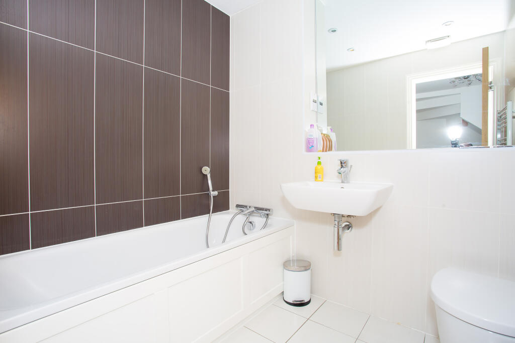 Additional image 11 of Scott Close, St Albans, Hertfordshire, AL3