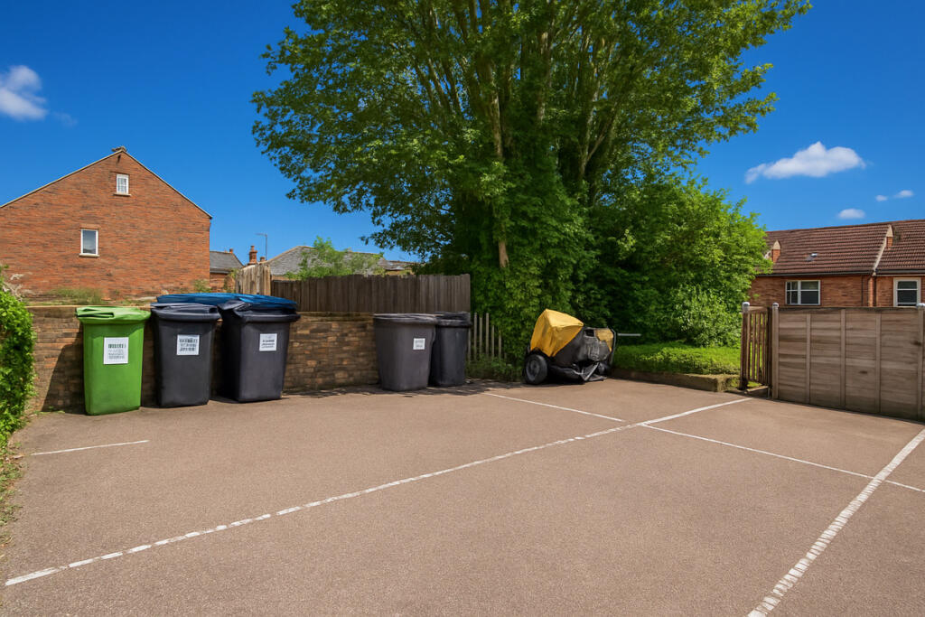 Additional image 11 of High Street, Markyate, AL3